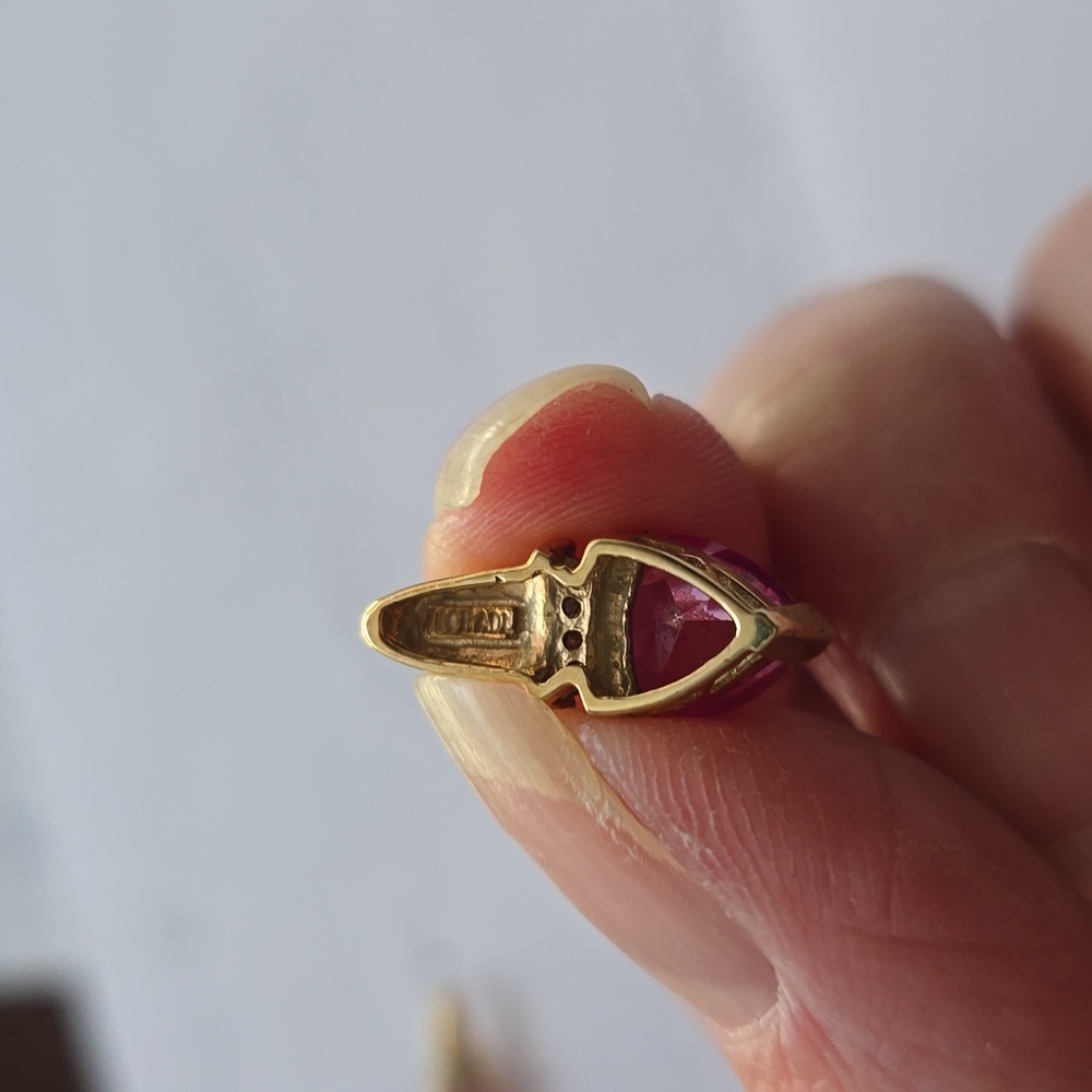 HP. Vintage Pink Sapphire & Diamond Trillion Cut 10k Gold Earrings & Pendant Set - Picture 6 of 7